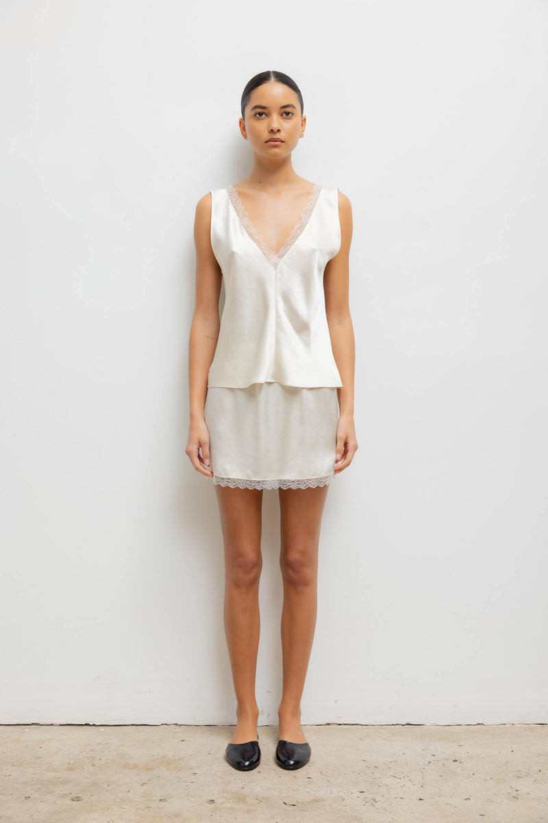 LESET Barb Lace Mini Skirt in Creme in Satin