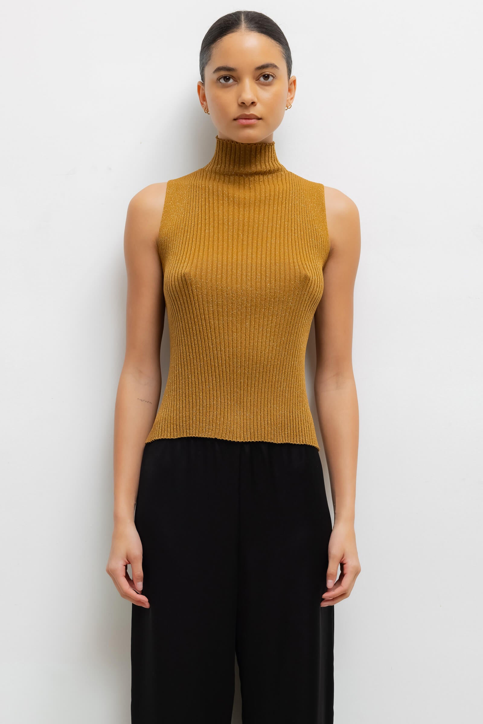 Blake Rib Sleeveless Turtleneck