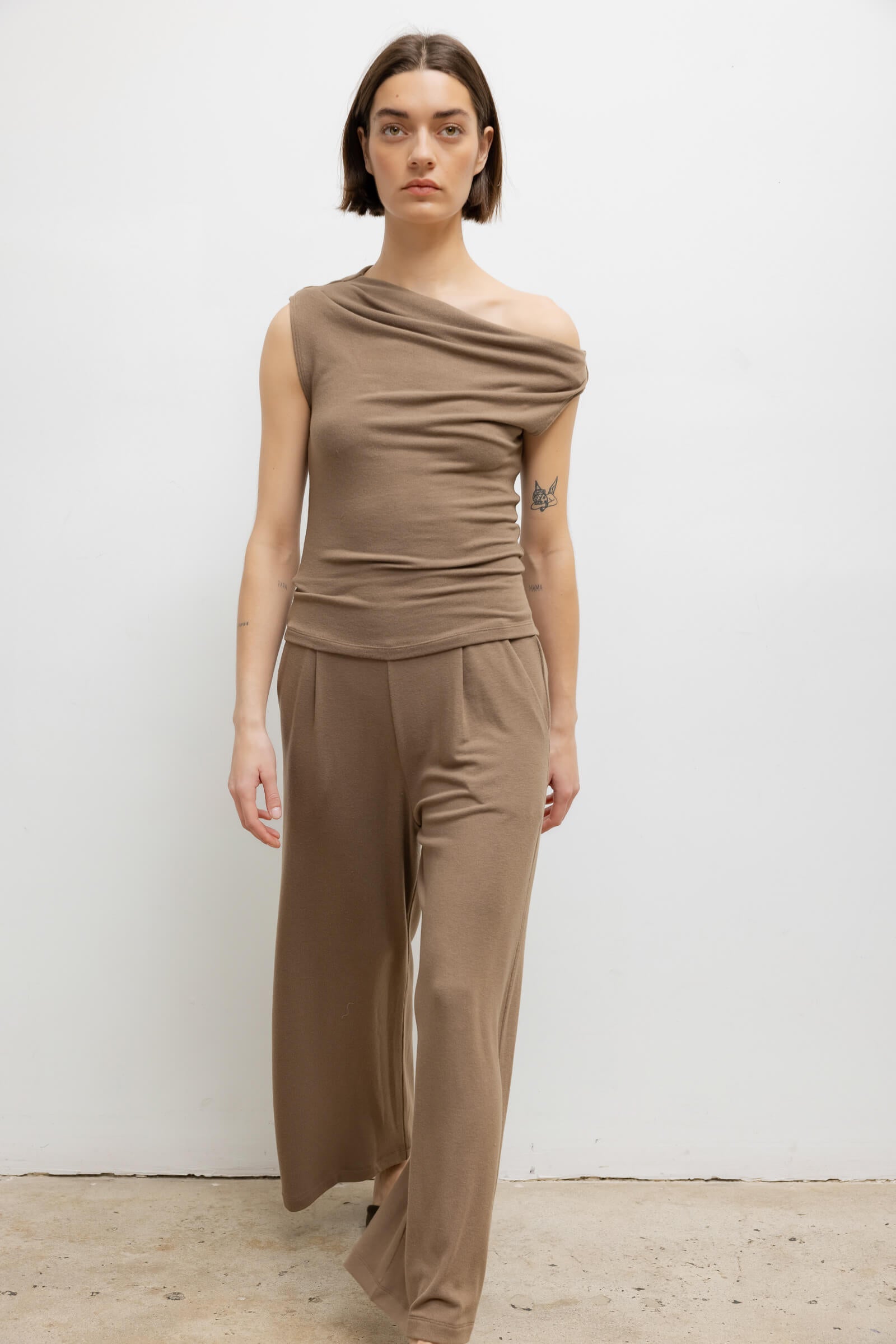 Lauren Ruched Asymmetrical Shoulder Top