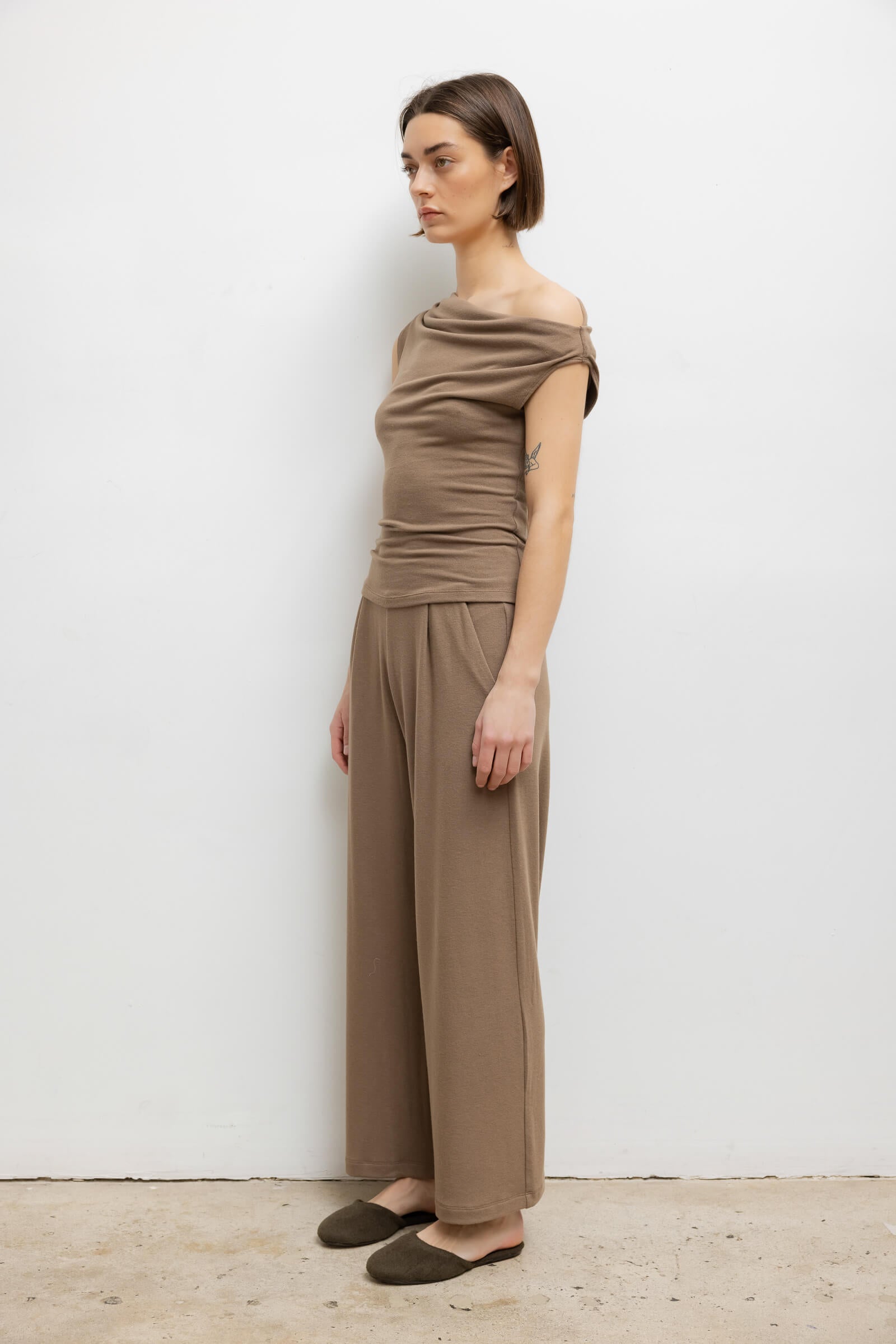 Lauren Ruched Asymmetrical Shoulder Top