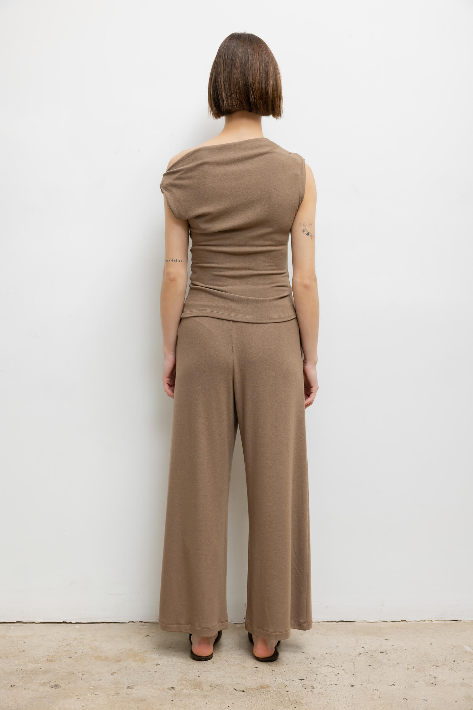 Lauren Ruched Asymmetrical Shoulder Top