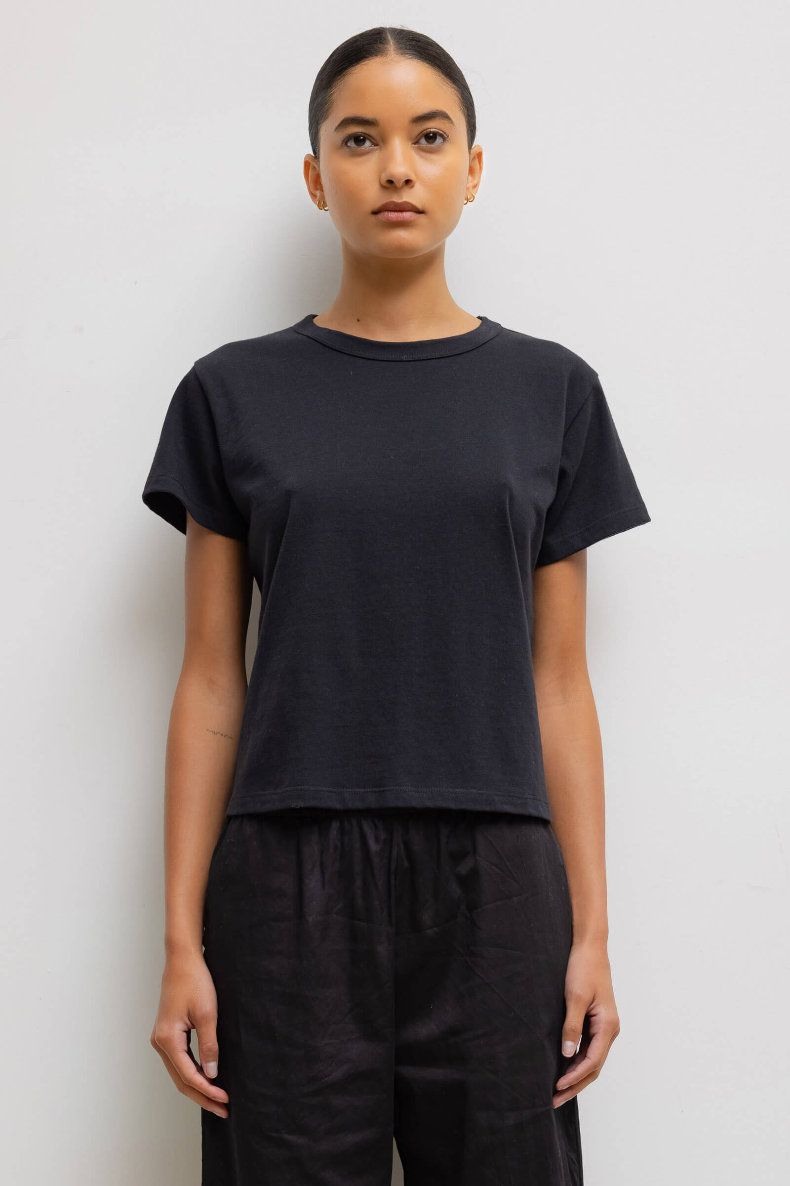 #color_blackwhitecreme