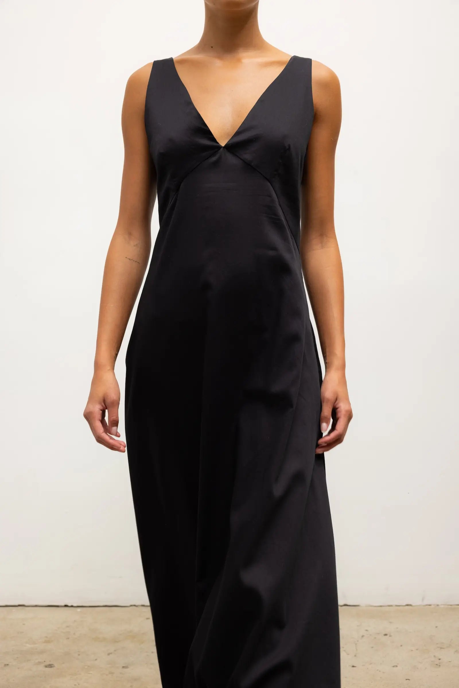 Yoko V Neck Maxi Dress