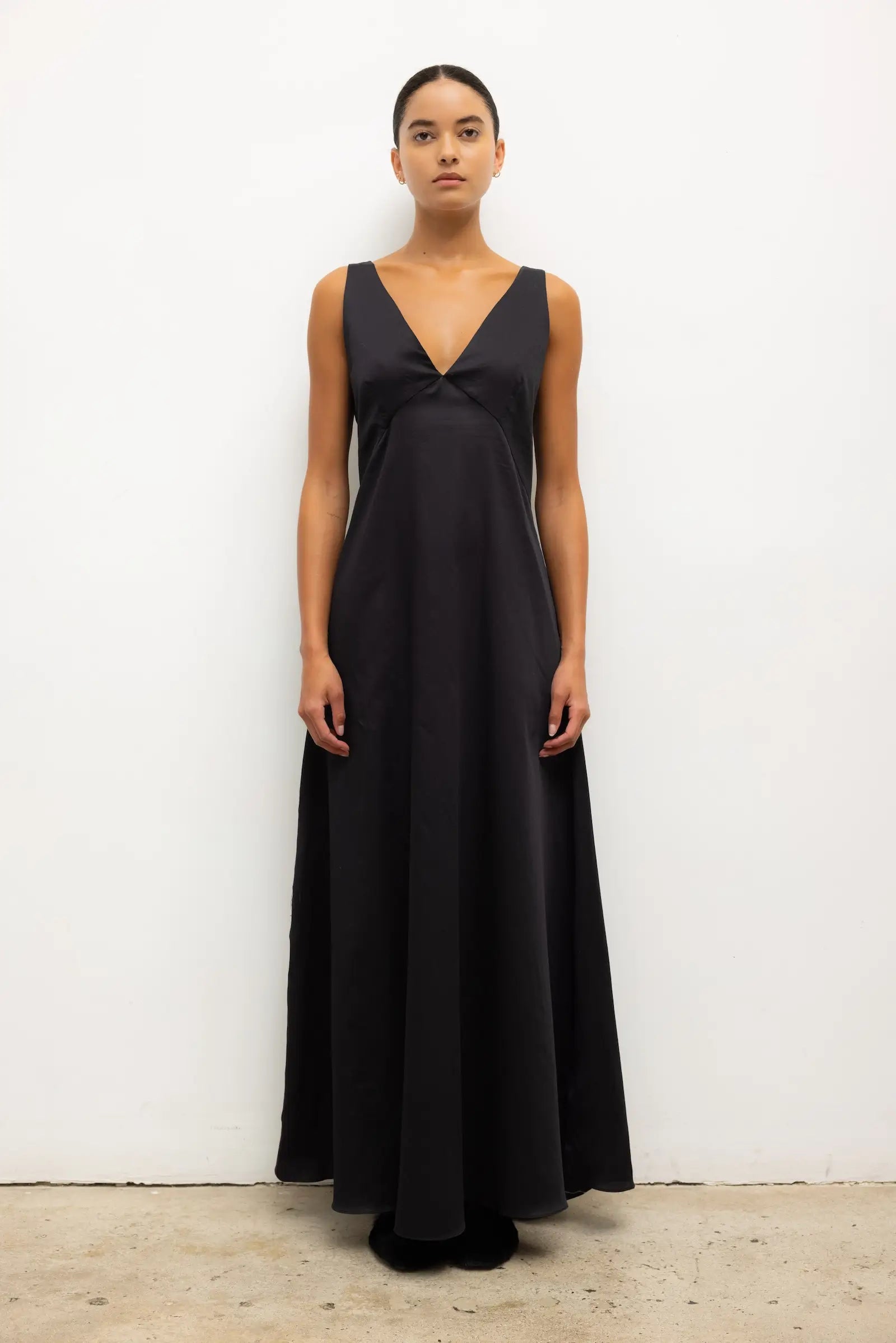 Yoko V Neck Maxi Dress