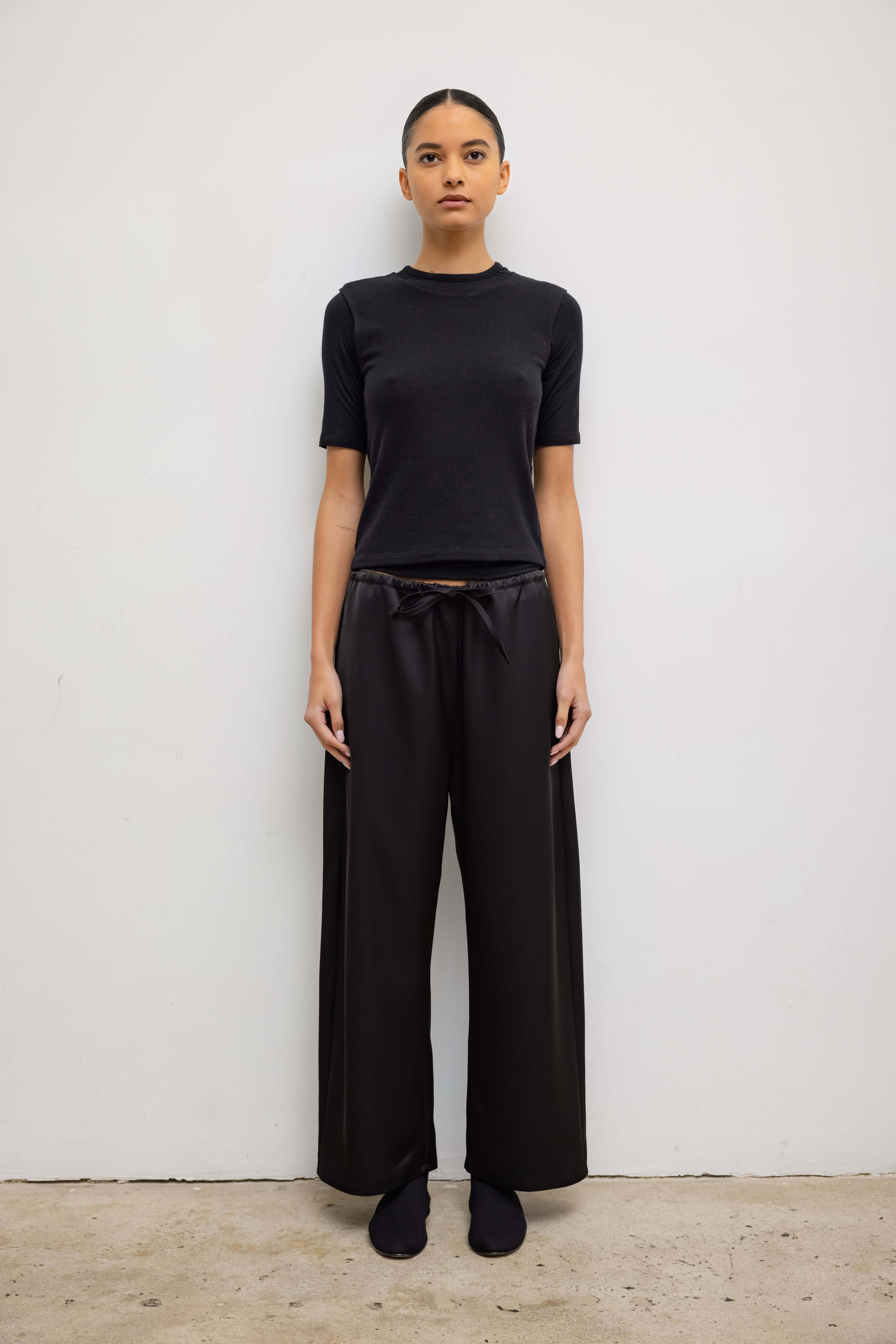 Barb Crop Drawstring Pant