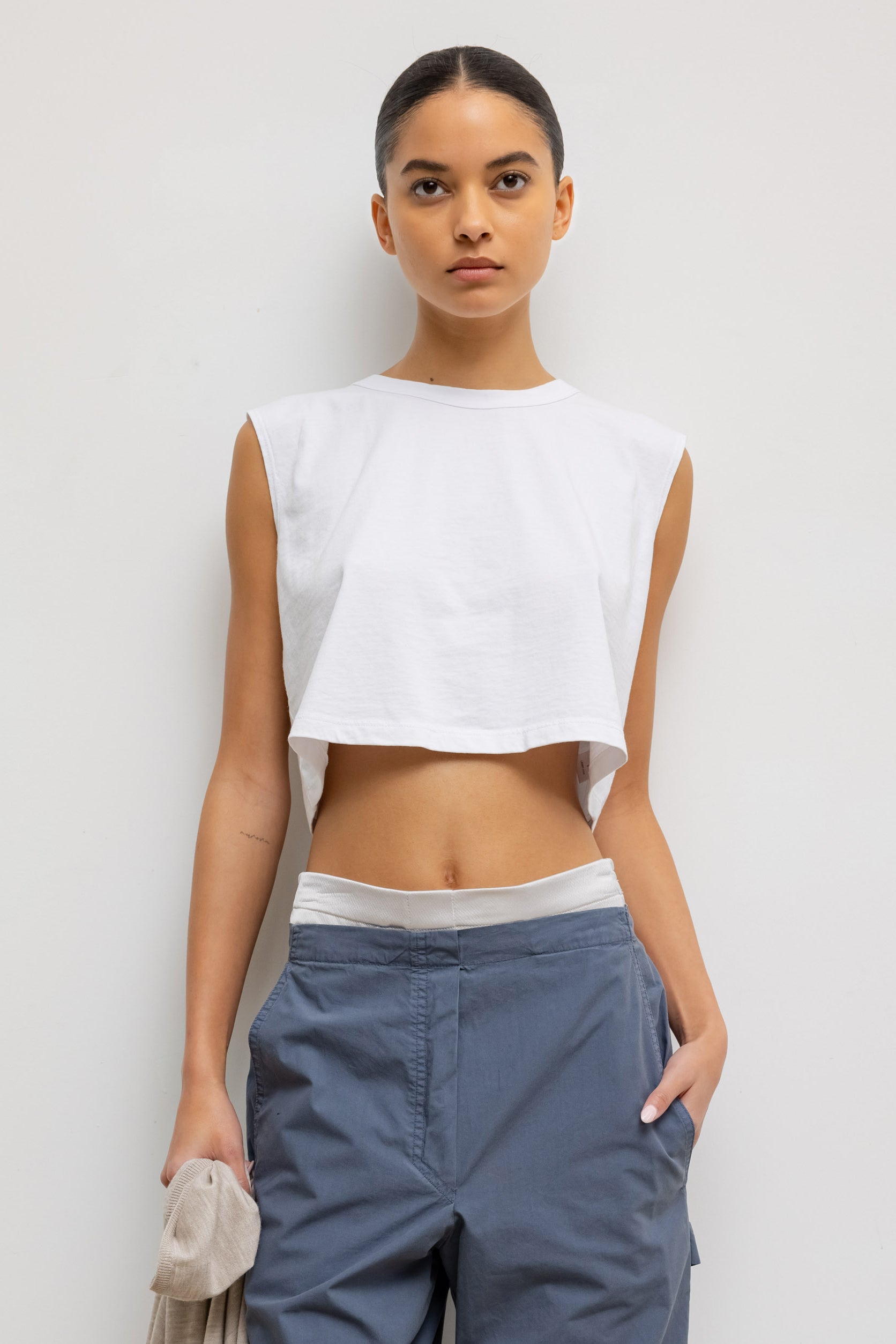 Crop Sleeveless Margo