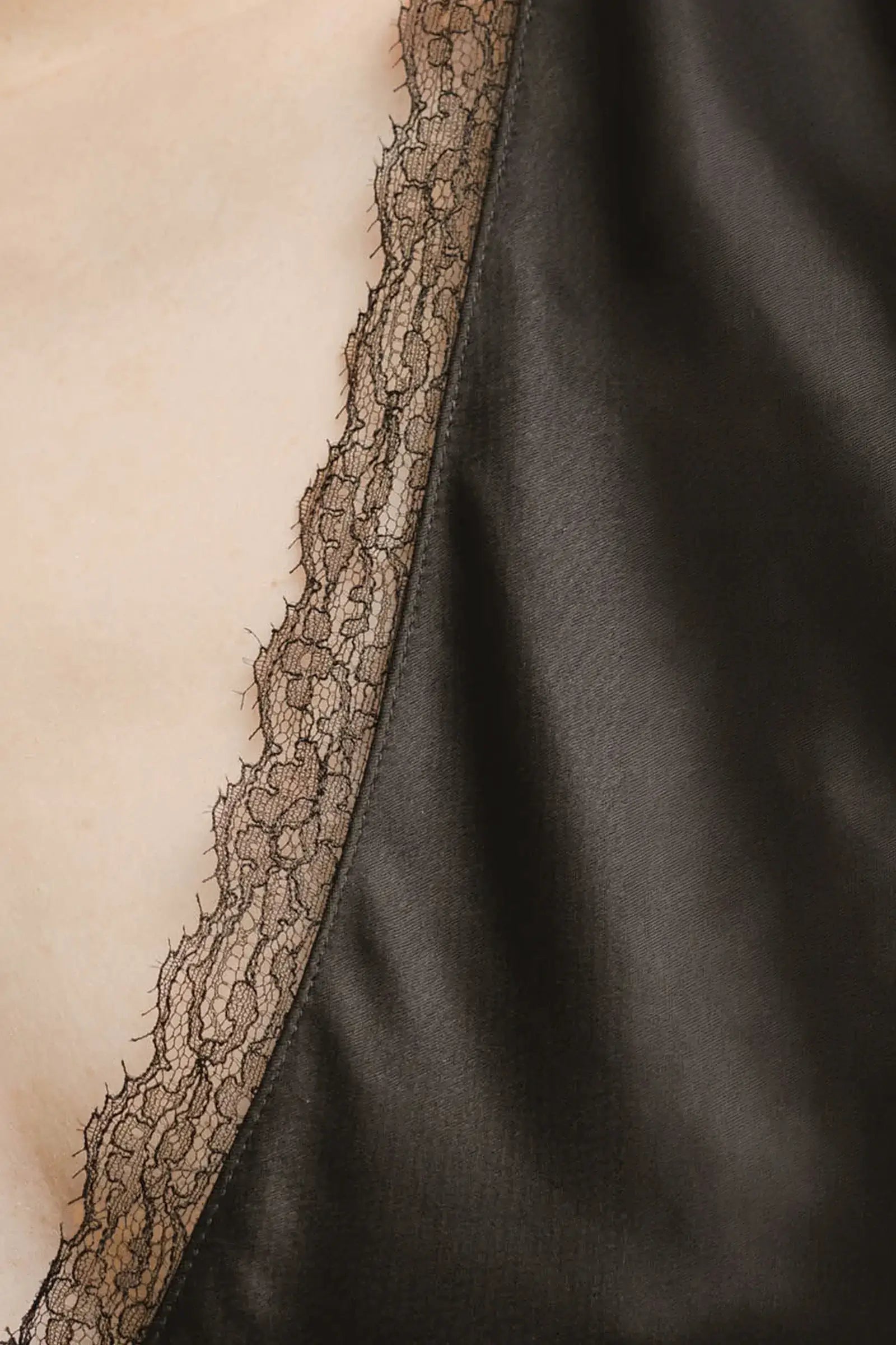 Barb Lace Short