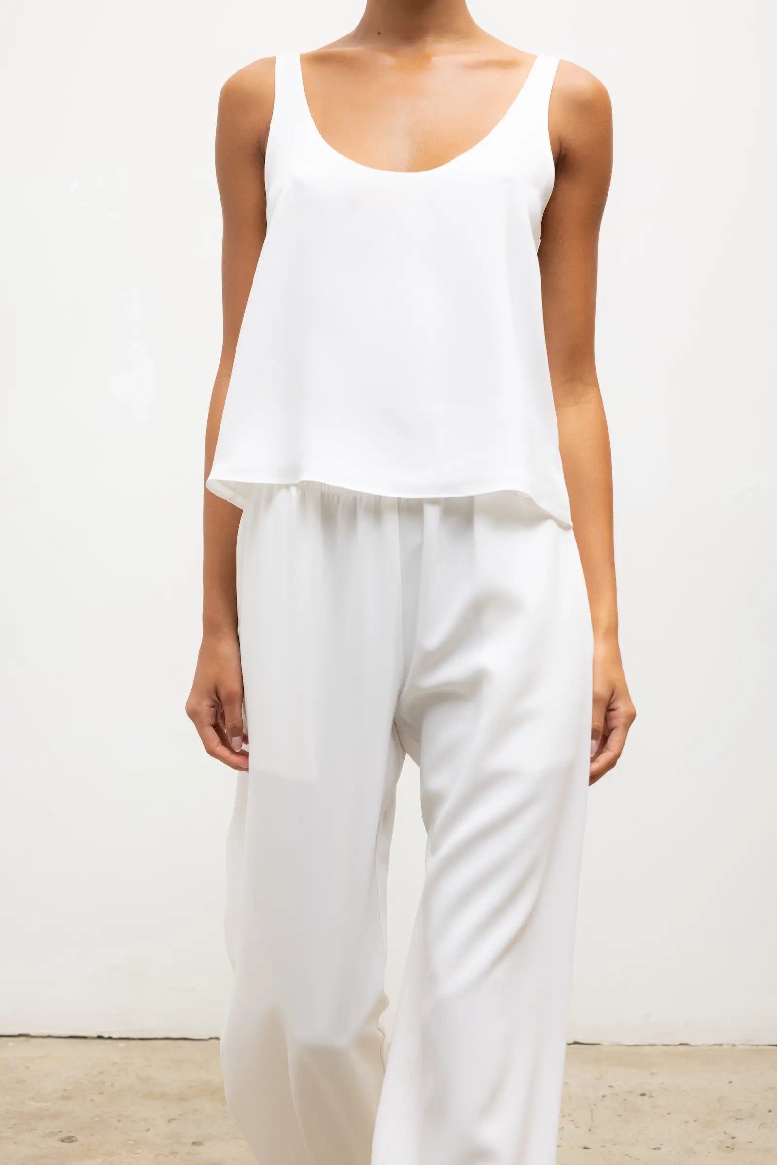 Ari Scoop Tank