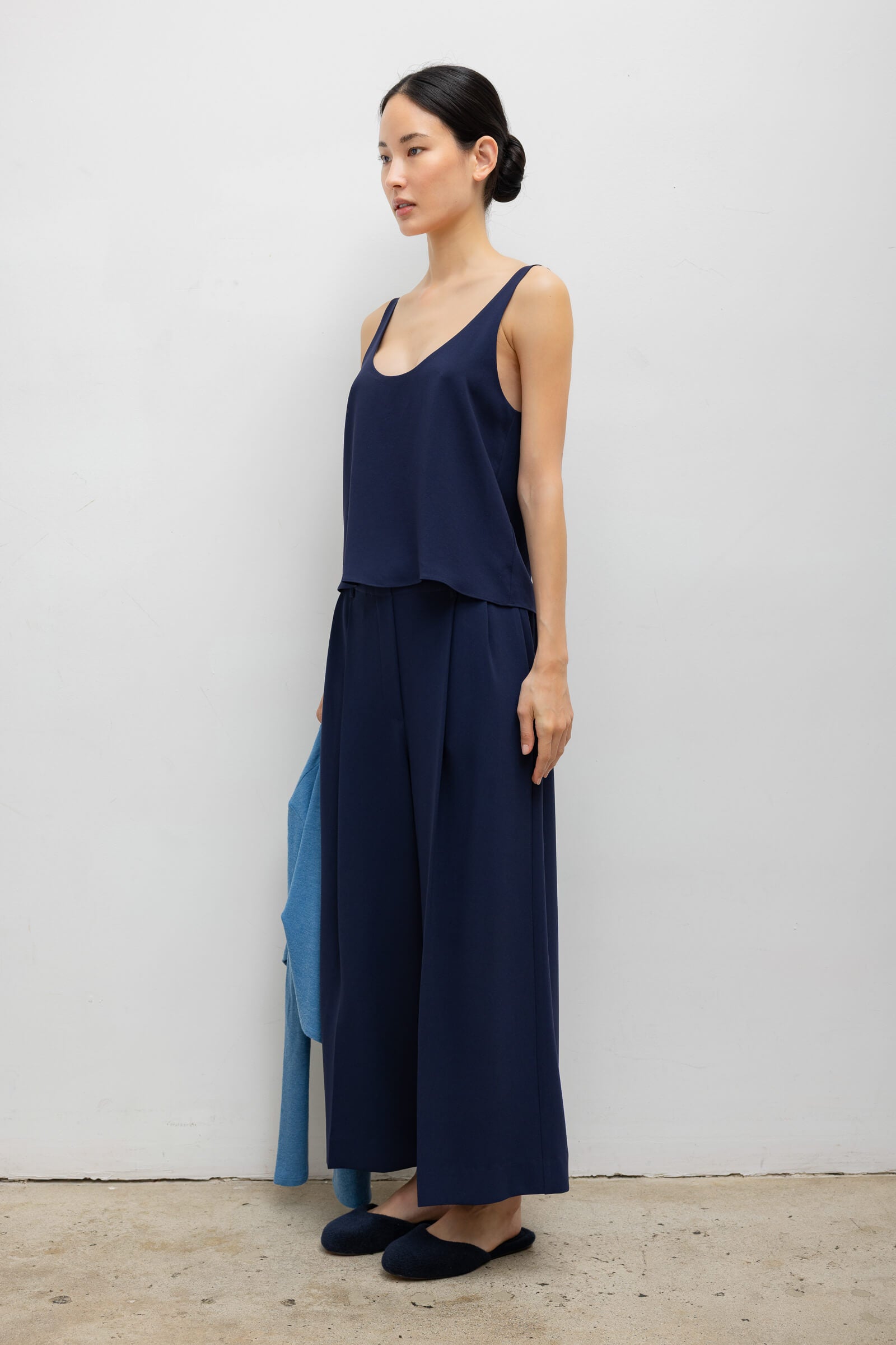 Ari Scoop Tank