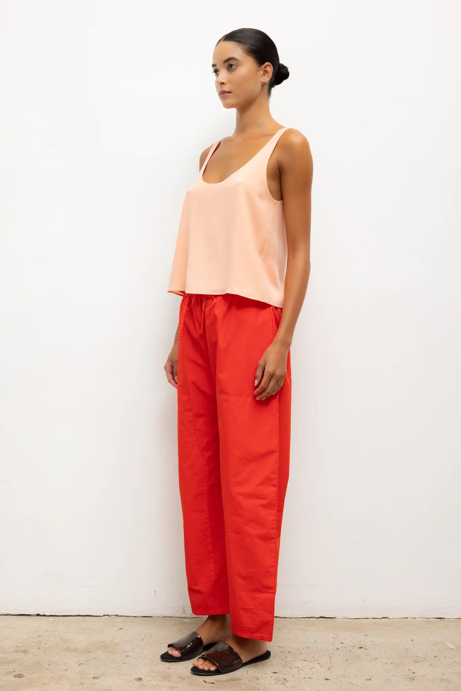 Ari Scoop Tank