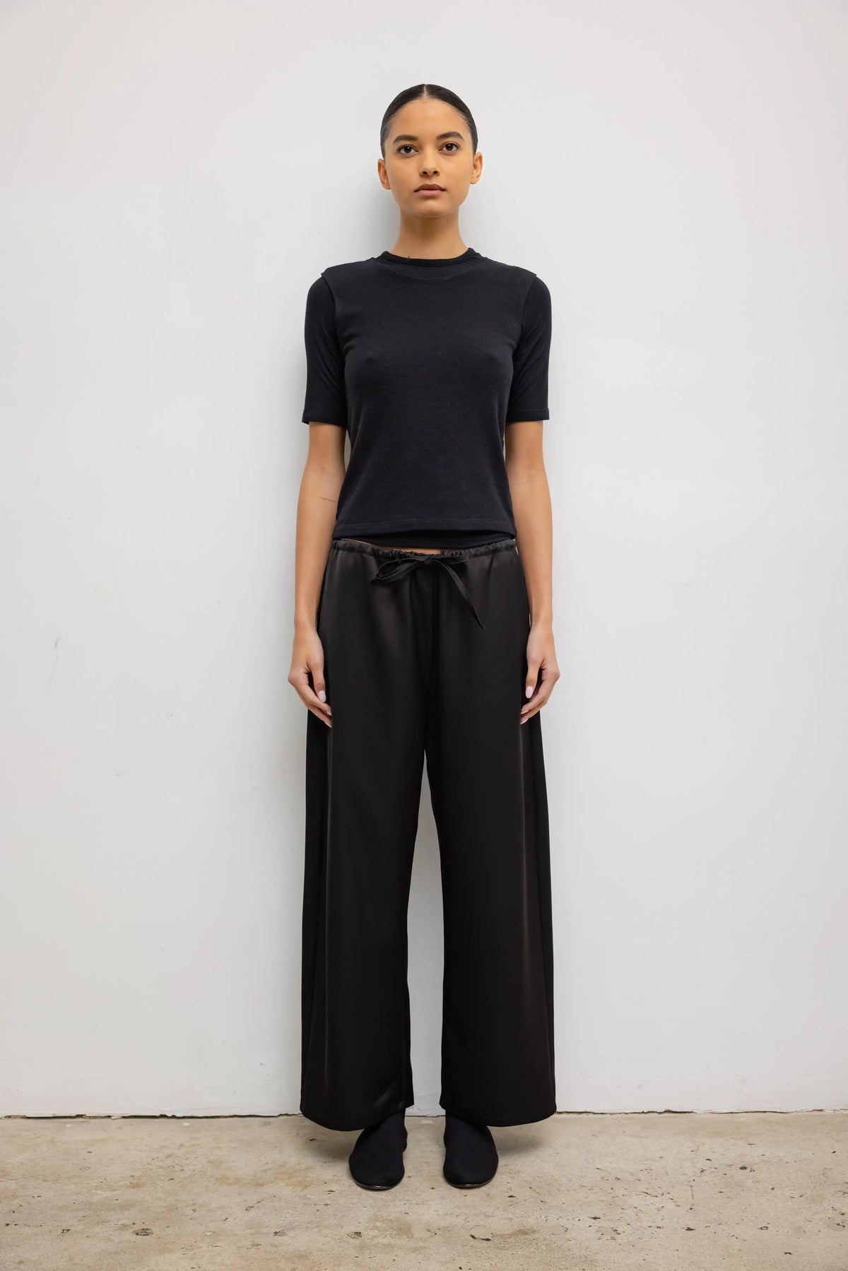 Barb Crop Drawstring Pant