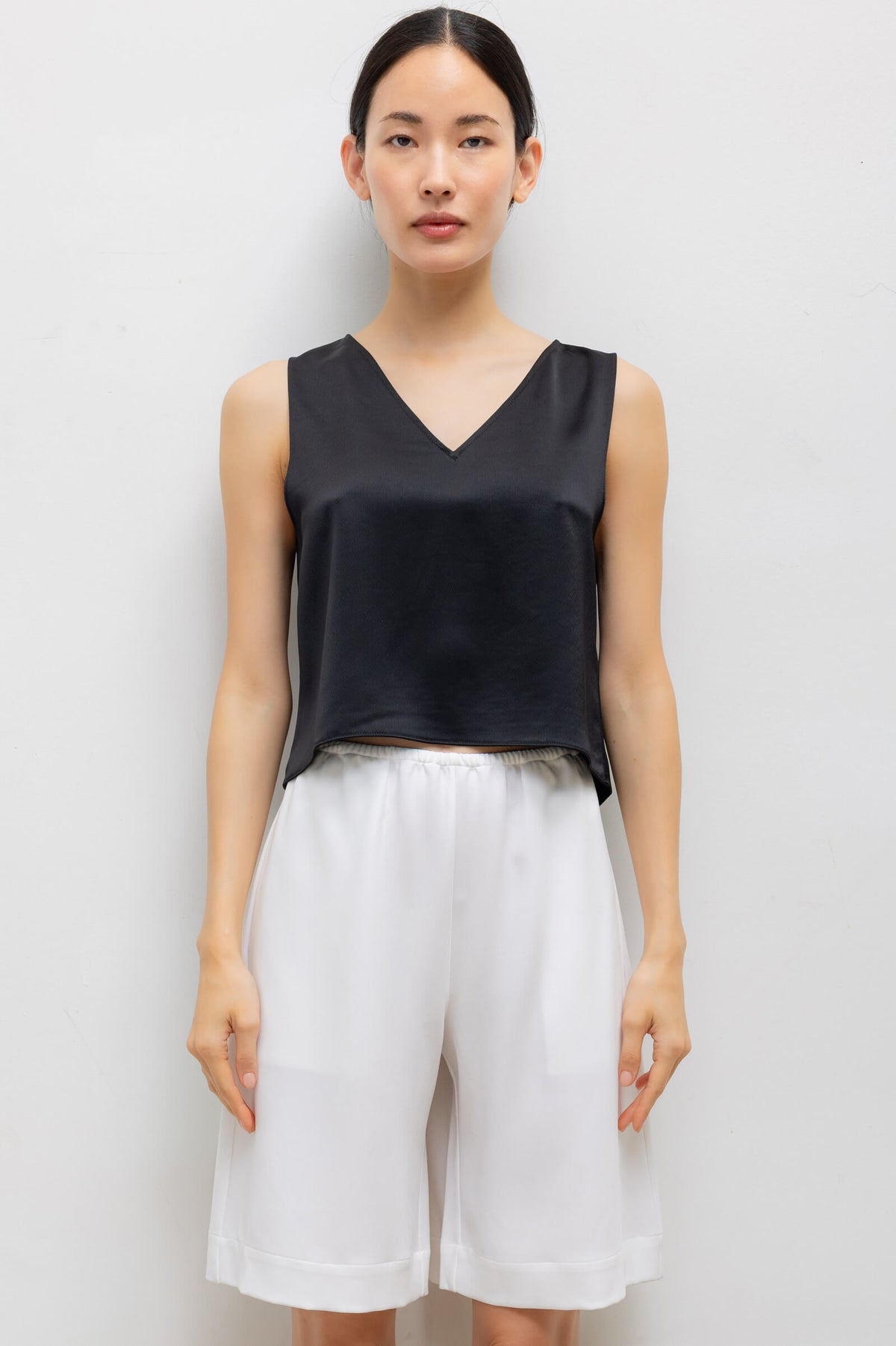 Barb V Neck Shell