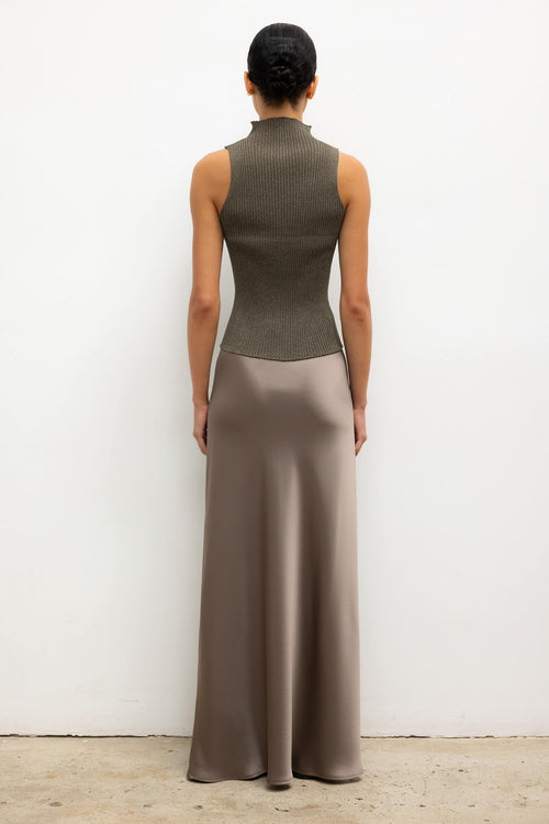 #color_taupe