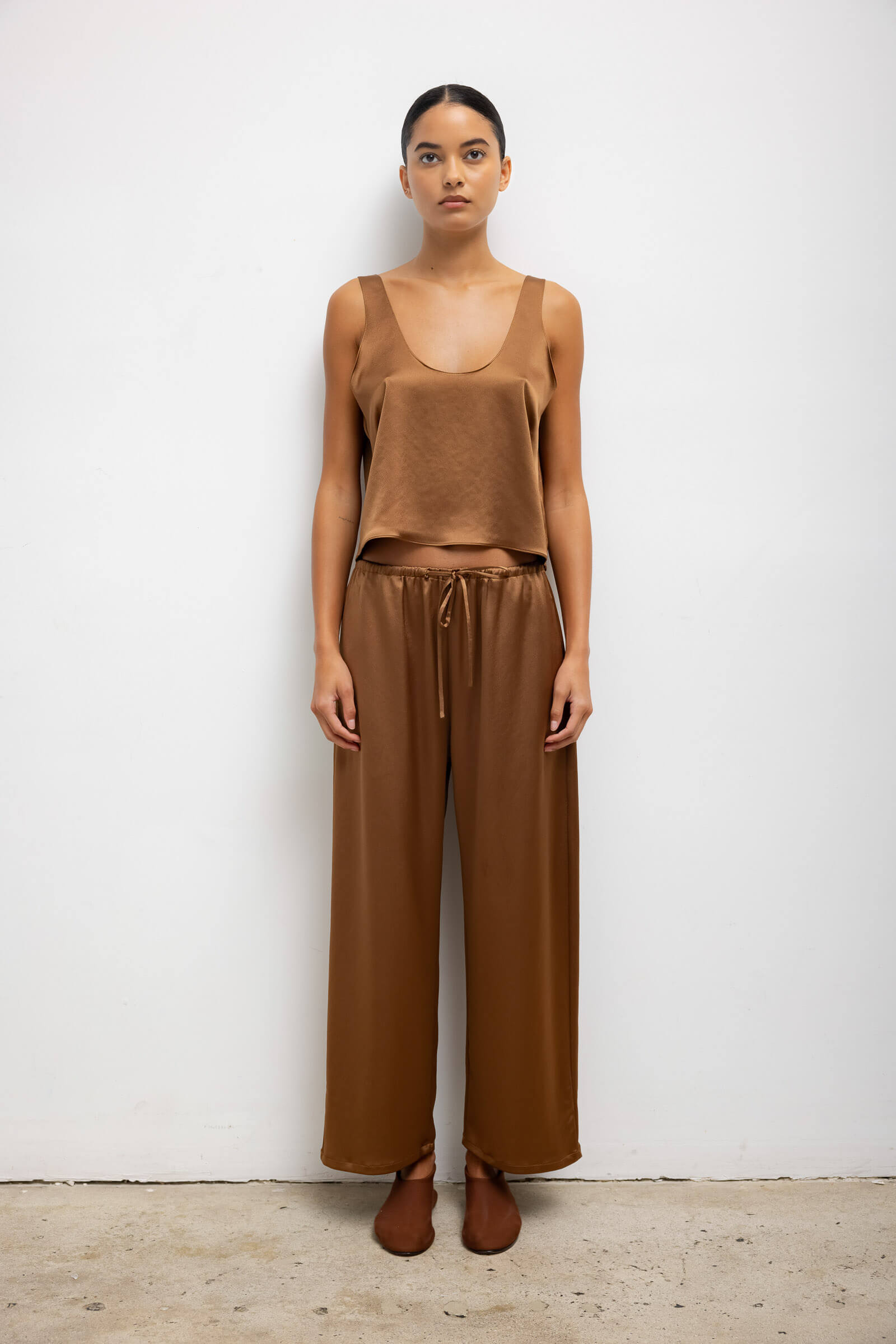 Barb Crop Drawstring Pant