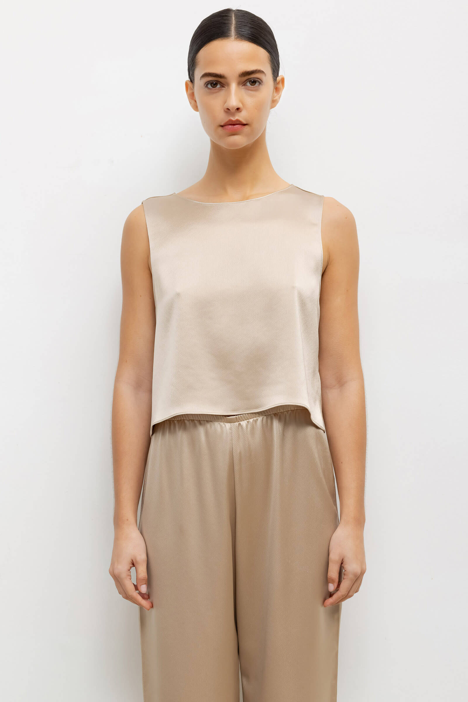 Pre-Order: Barb Crop Sleeveless Crew