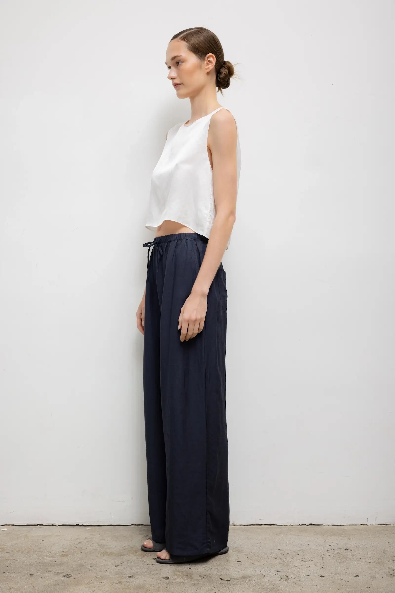 Daniel Crop Sleeveless Crew