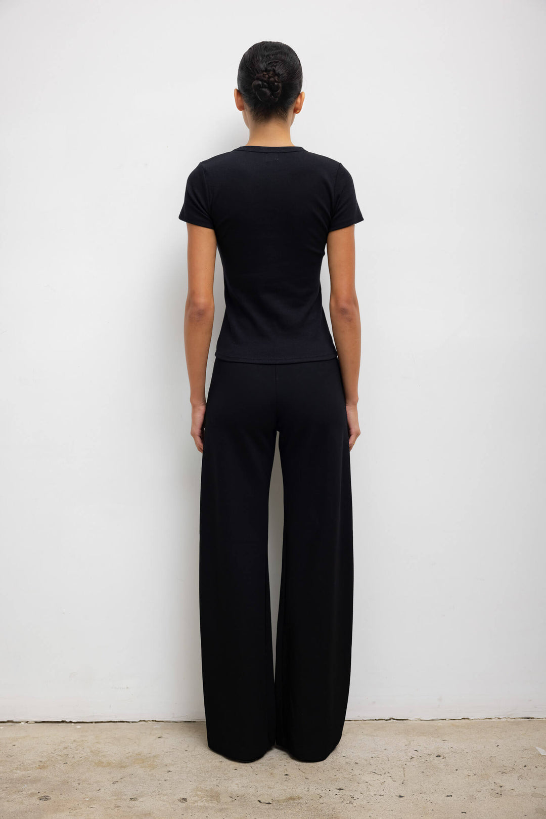 トップス KELLY LESET Kelly Slim Fit Tee in Black in Cotton Rib