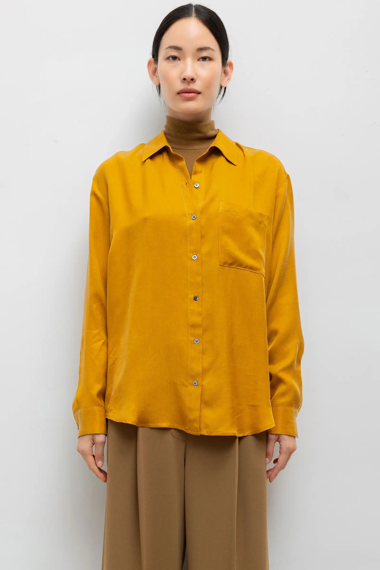 Kim Classic Button Down