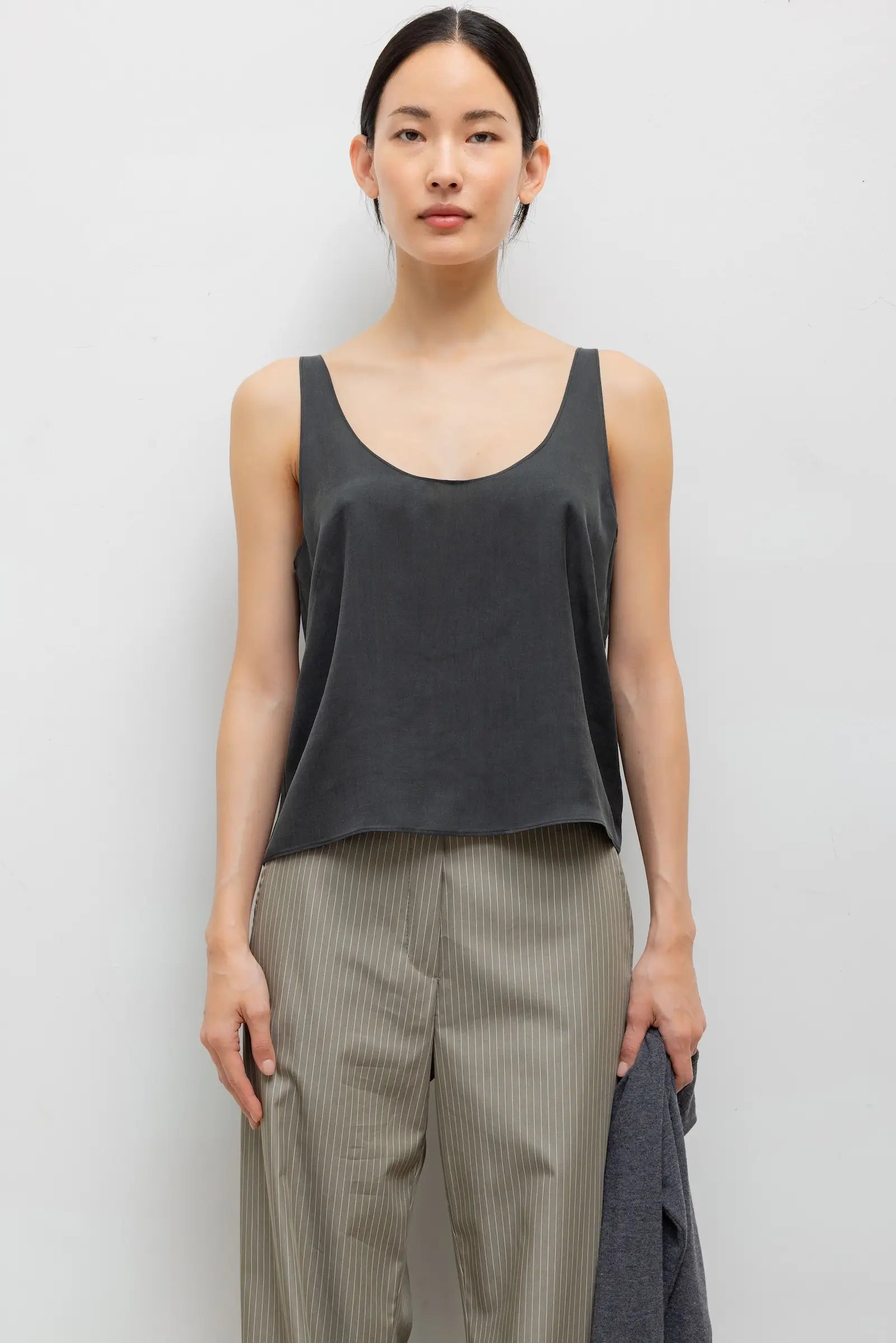 Kim Scoop Tank