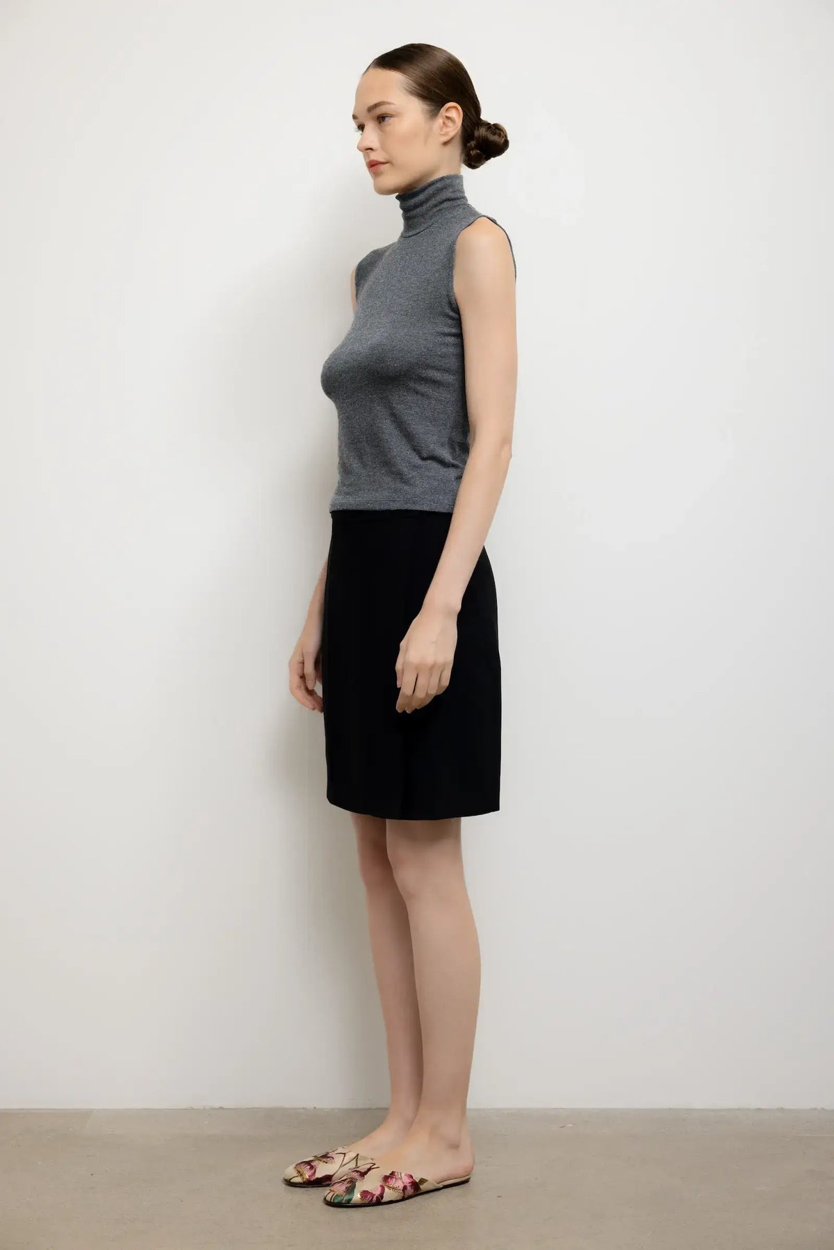 Lauren Sleeveless Turtleneck - Charcoal - Image 6