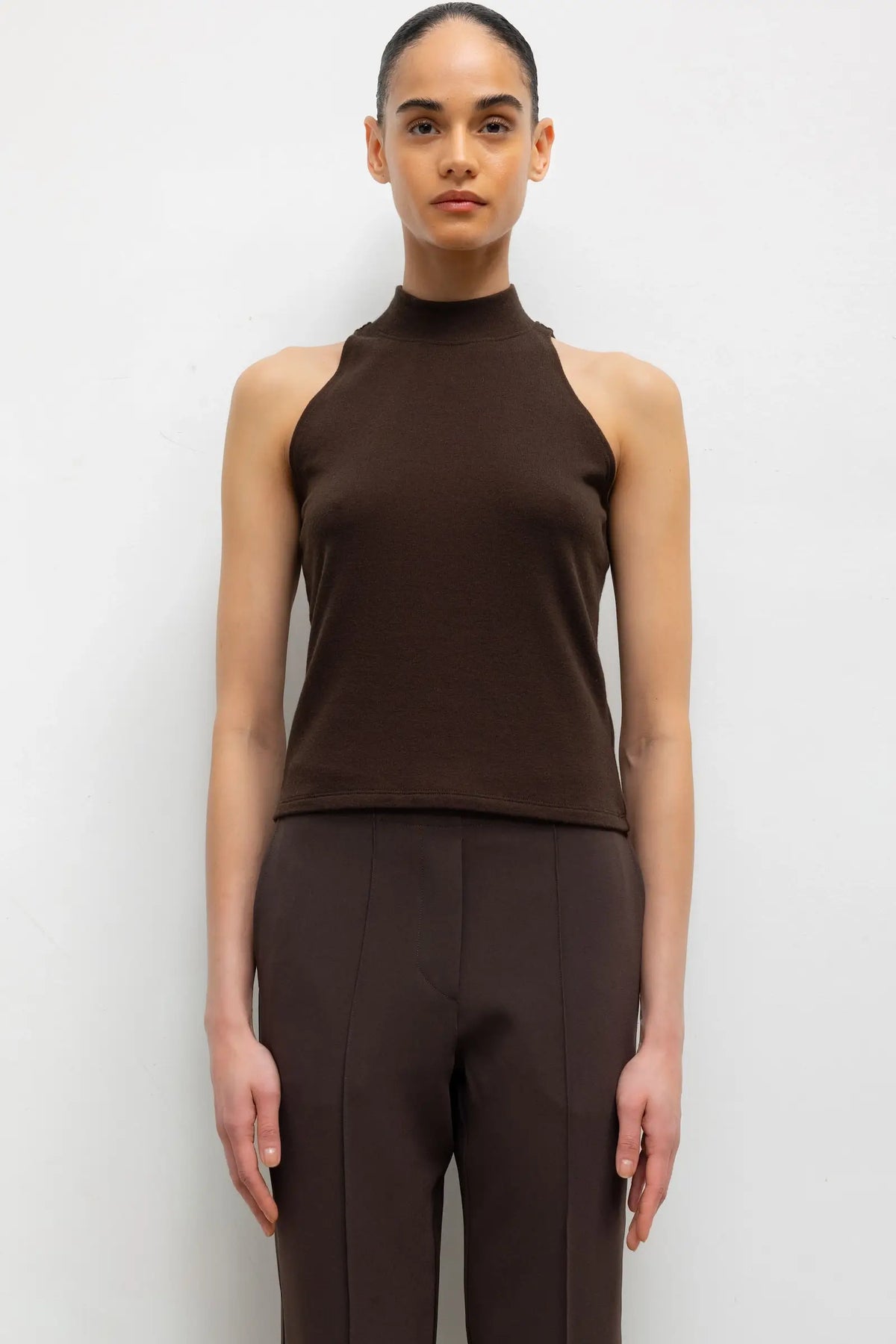 Lauren 90's Sleeveless Turtleneck - Chocolate - Image 1