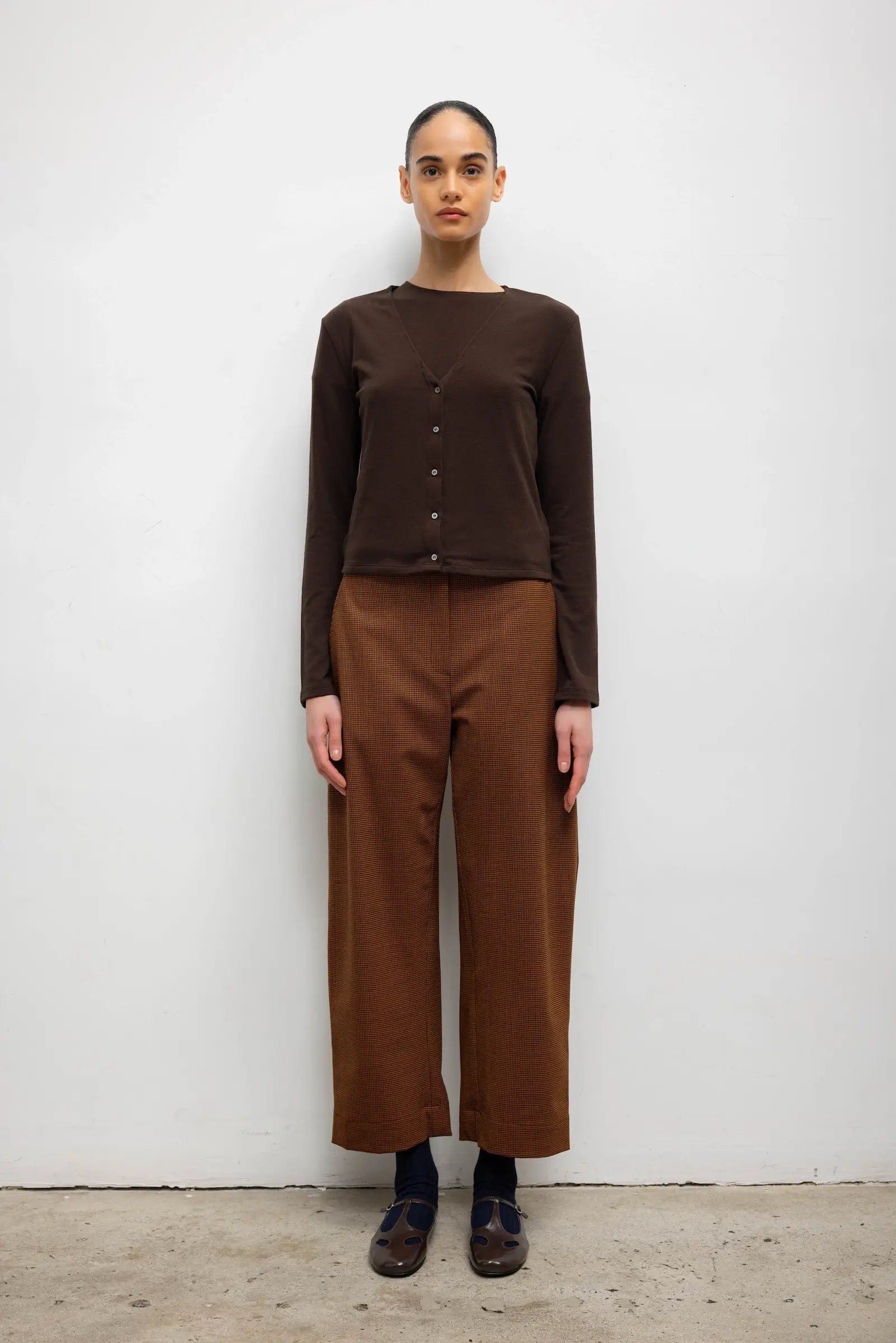 Lauren V Neck Cardigan - Chocolate - Image 3