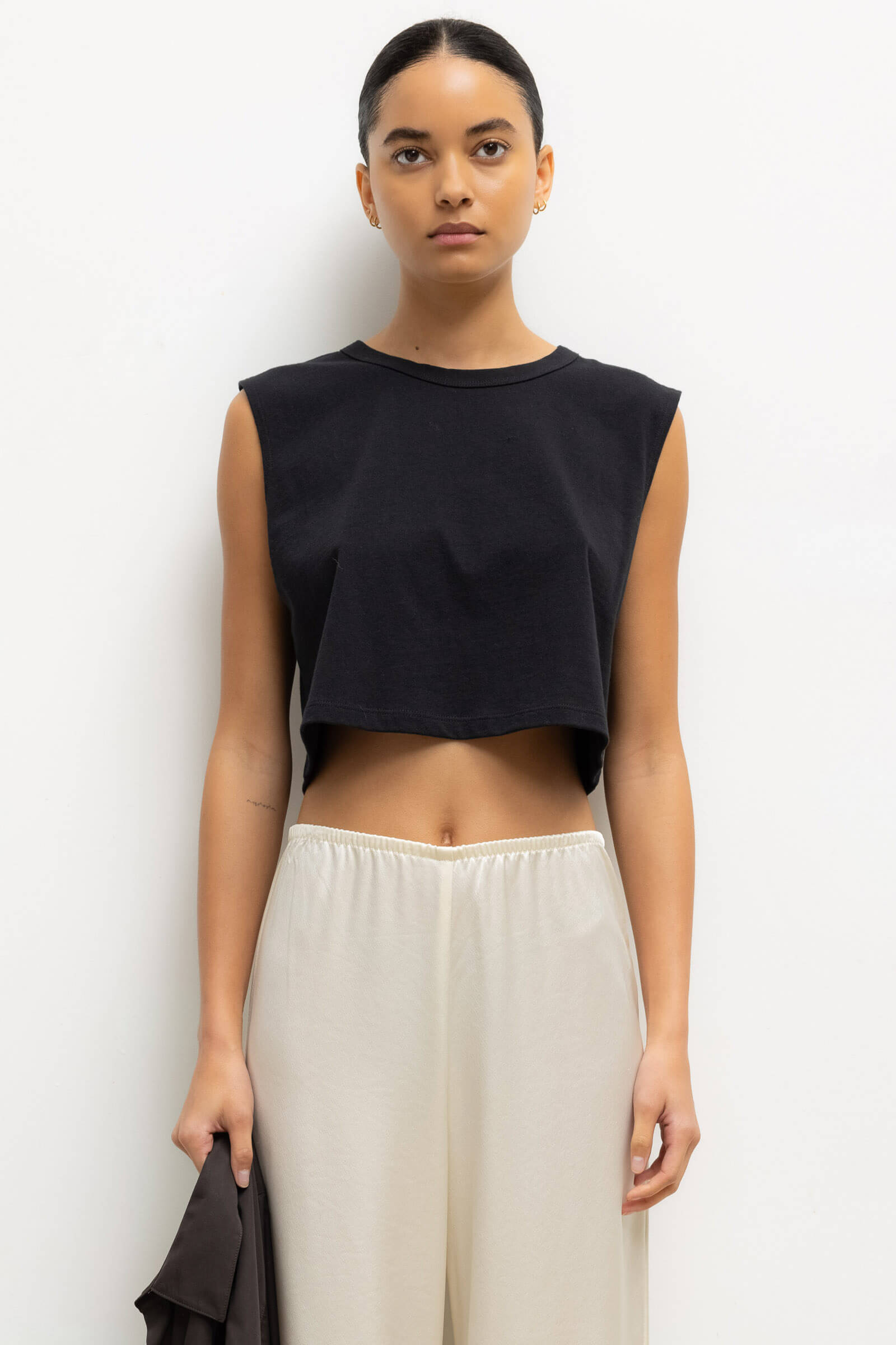 Crop Sleeveless Margo