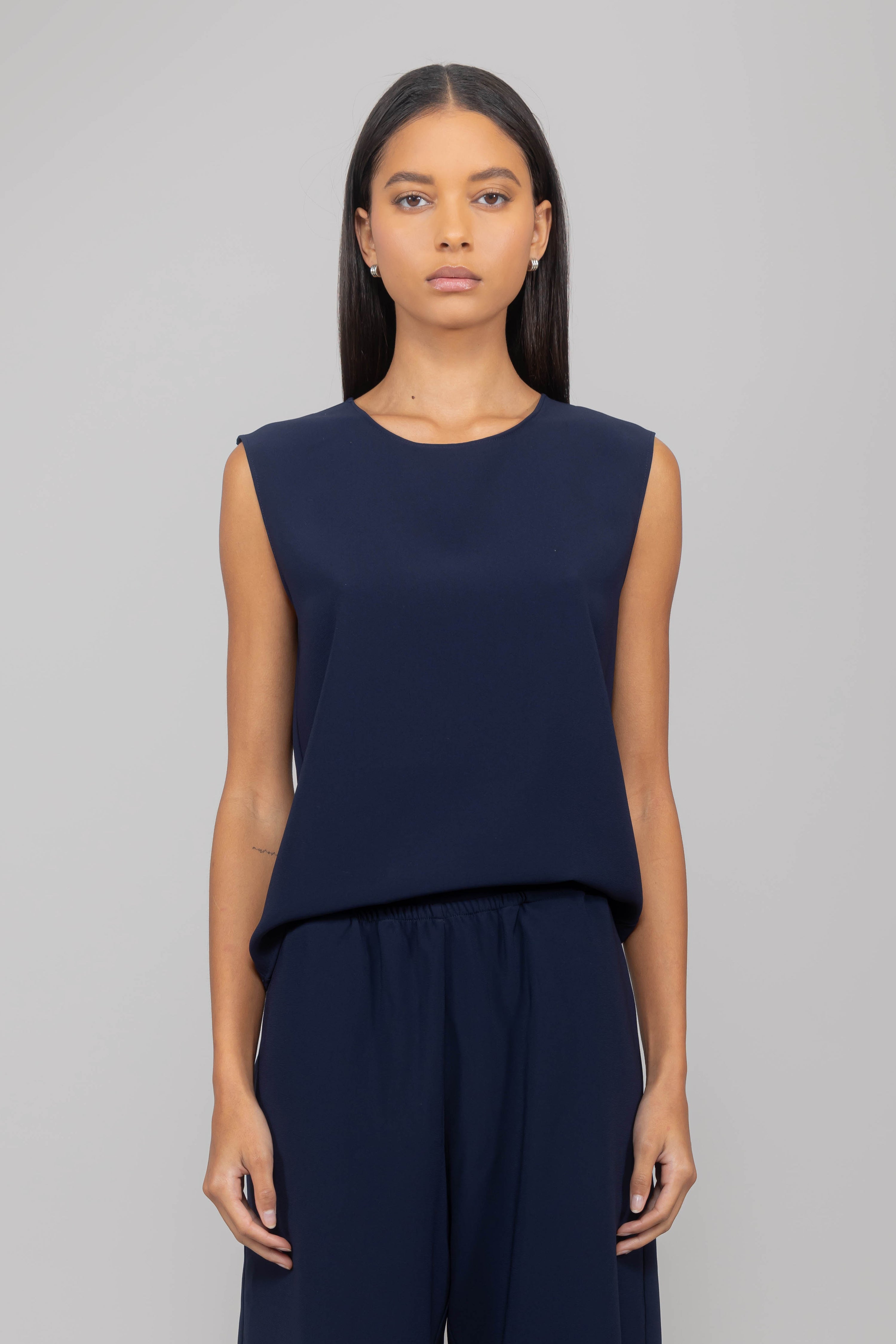 Arielle Sleeveless Crew