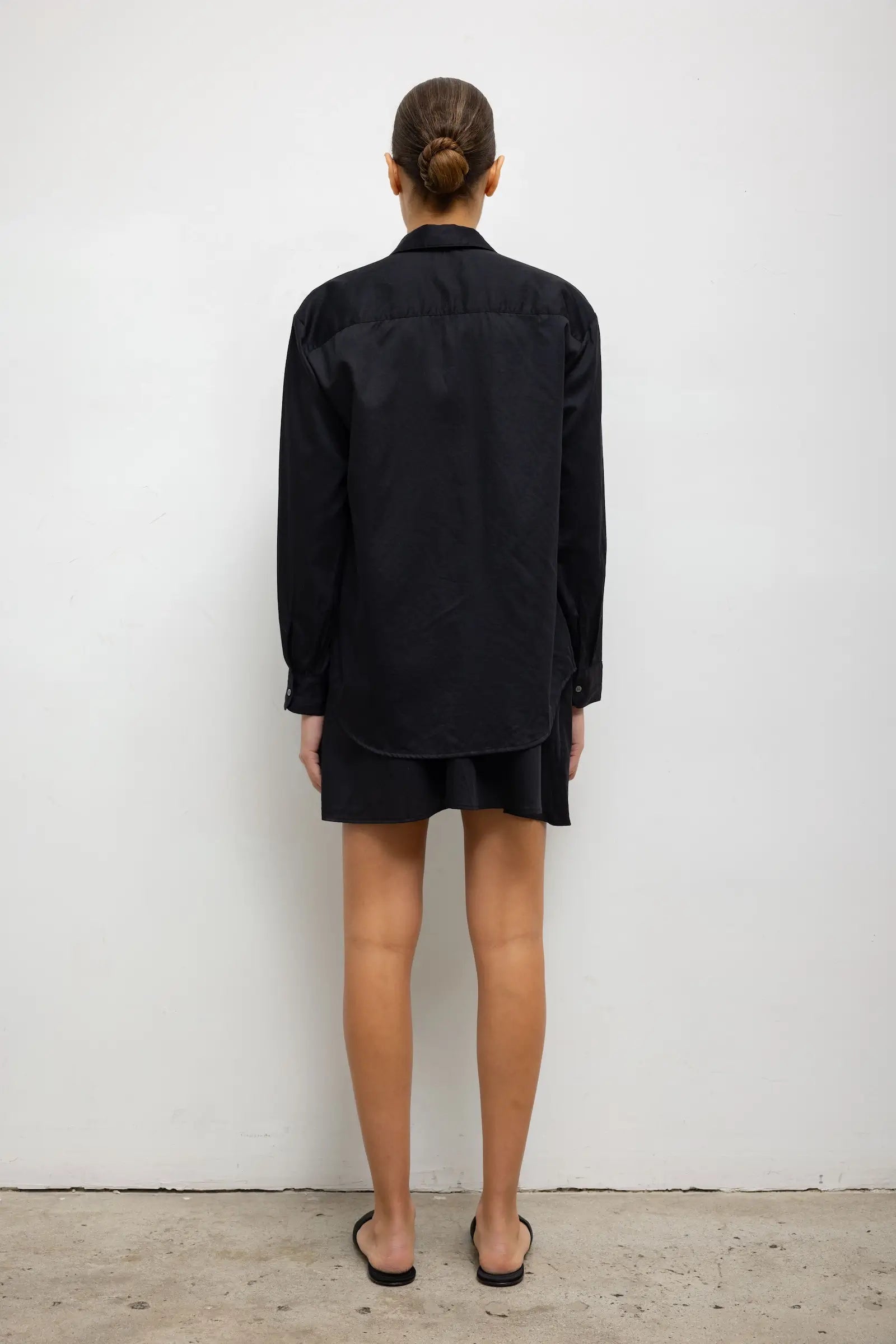 Yoko Classic Button Down