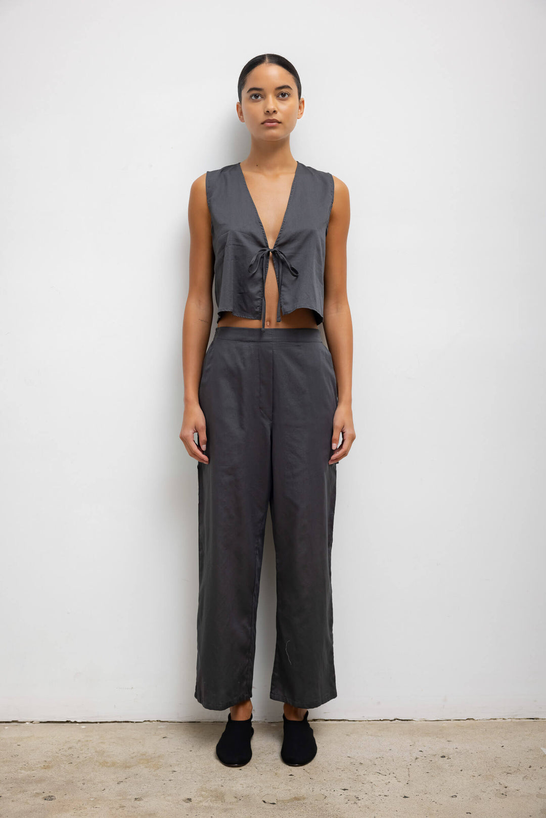 LESET Yoko Crop Painter Pant in Charcoal in Cotton LESET Yoko Crop Painter Pant in Charcoal in Cotton