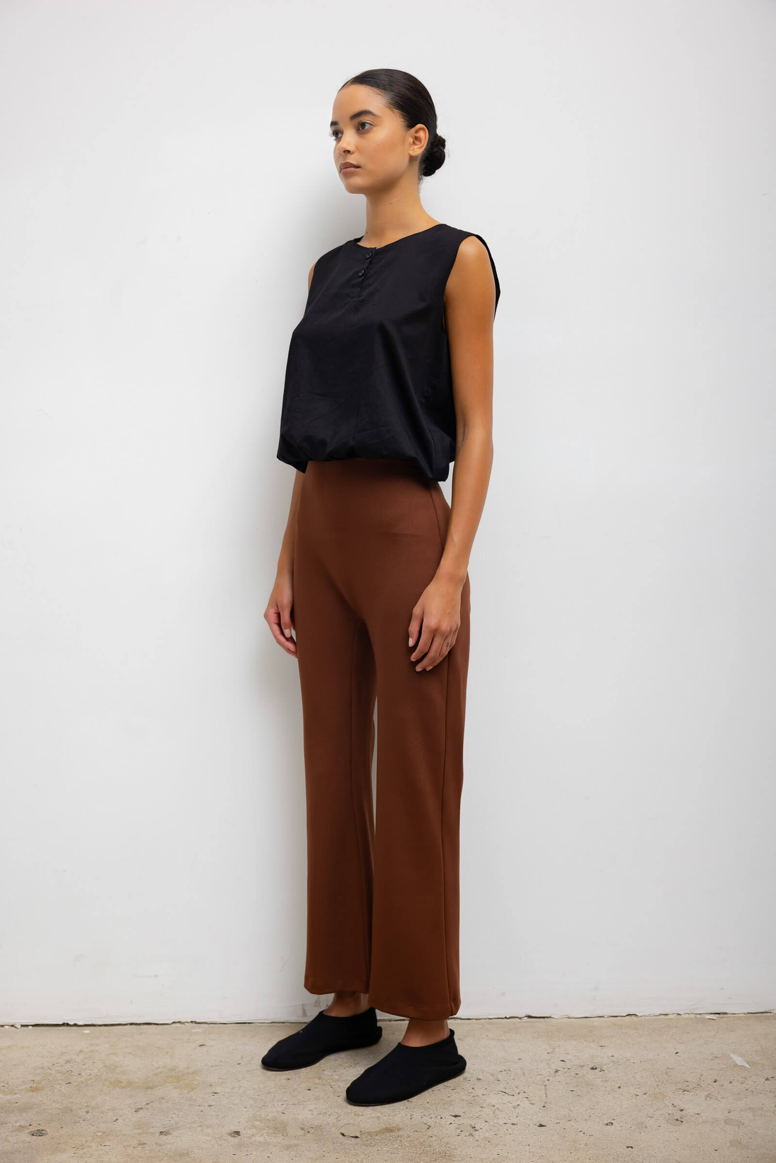 Yoko Sleeveless Button Blouson
