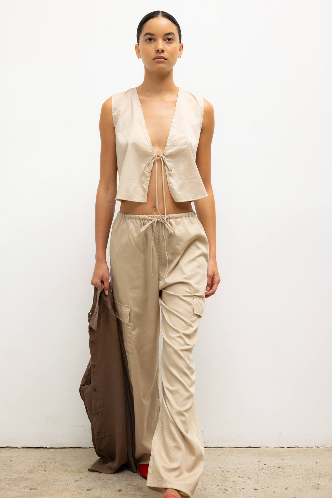 LESET_YOKO_YOKOTIETOP_ECRU_ONM