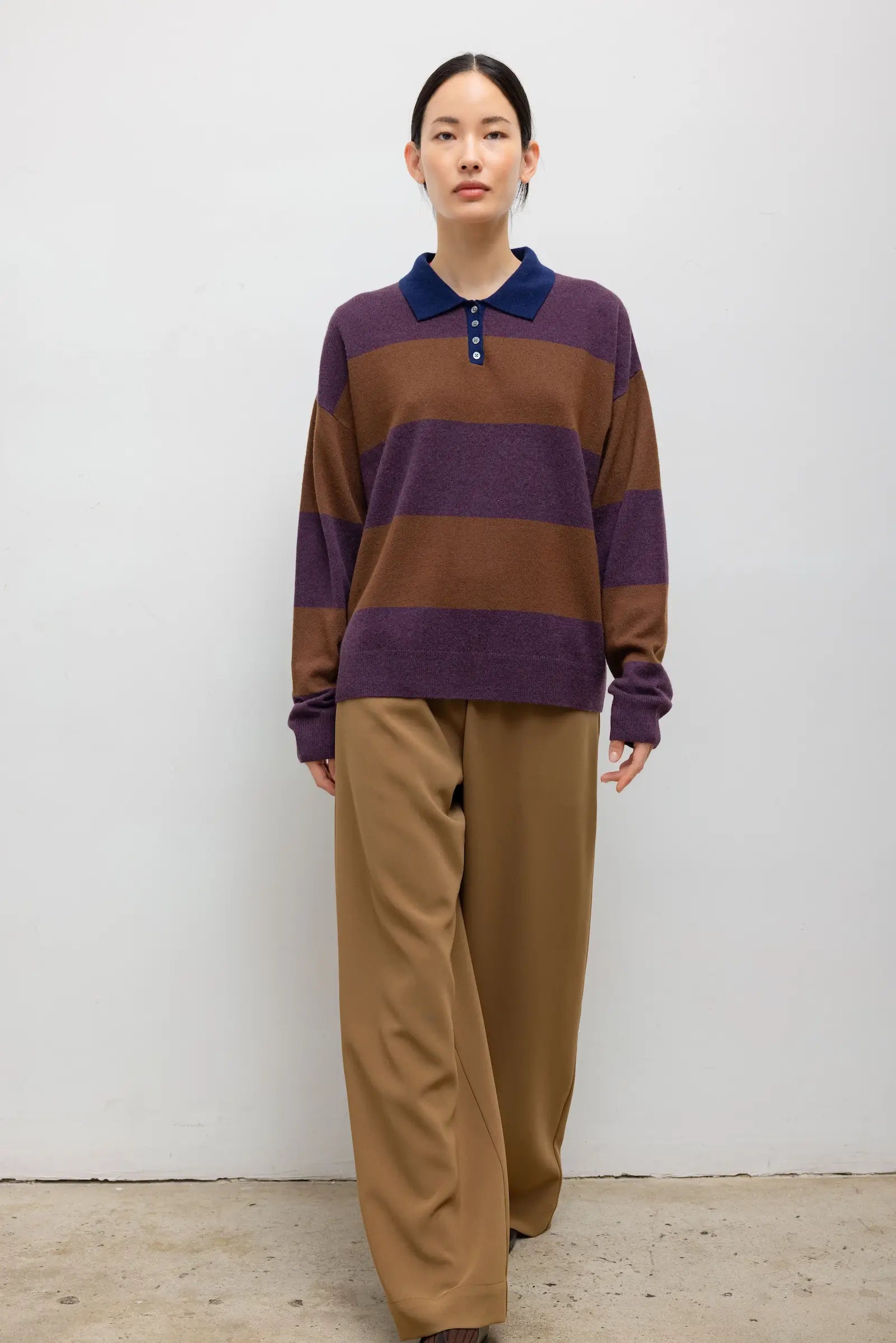 #color_bark-raisin-indigo