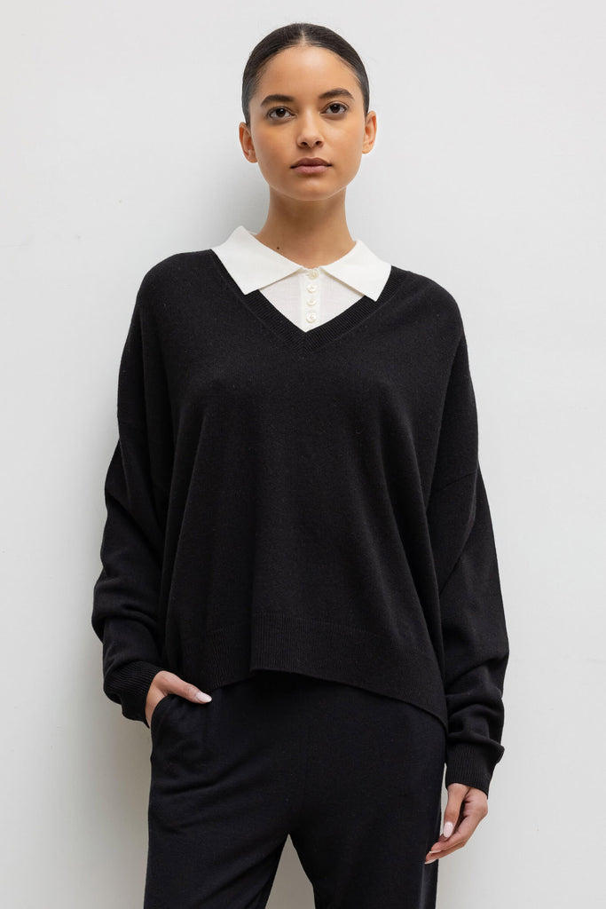 LESET_ZOE_ZOEVNECK_BLACK_ONMOD