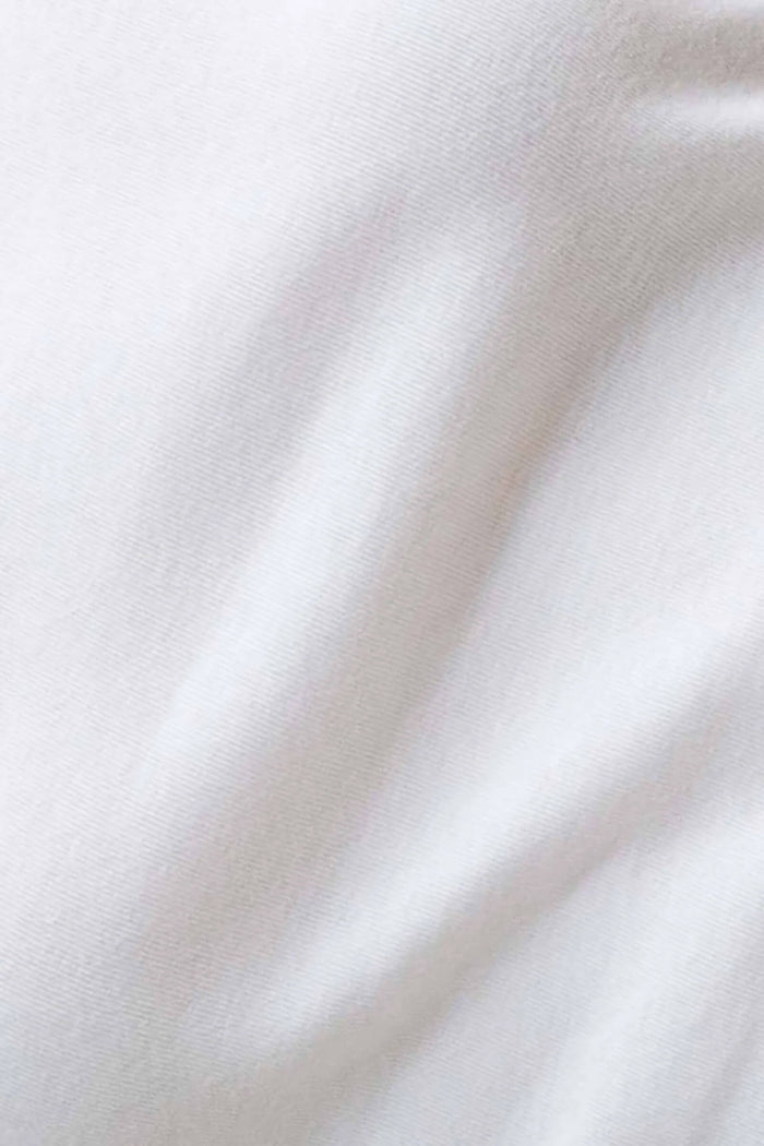 Close up of Nando White