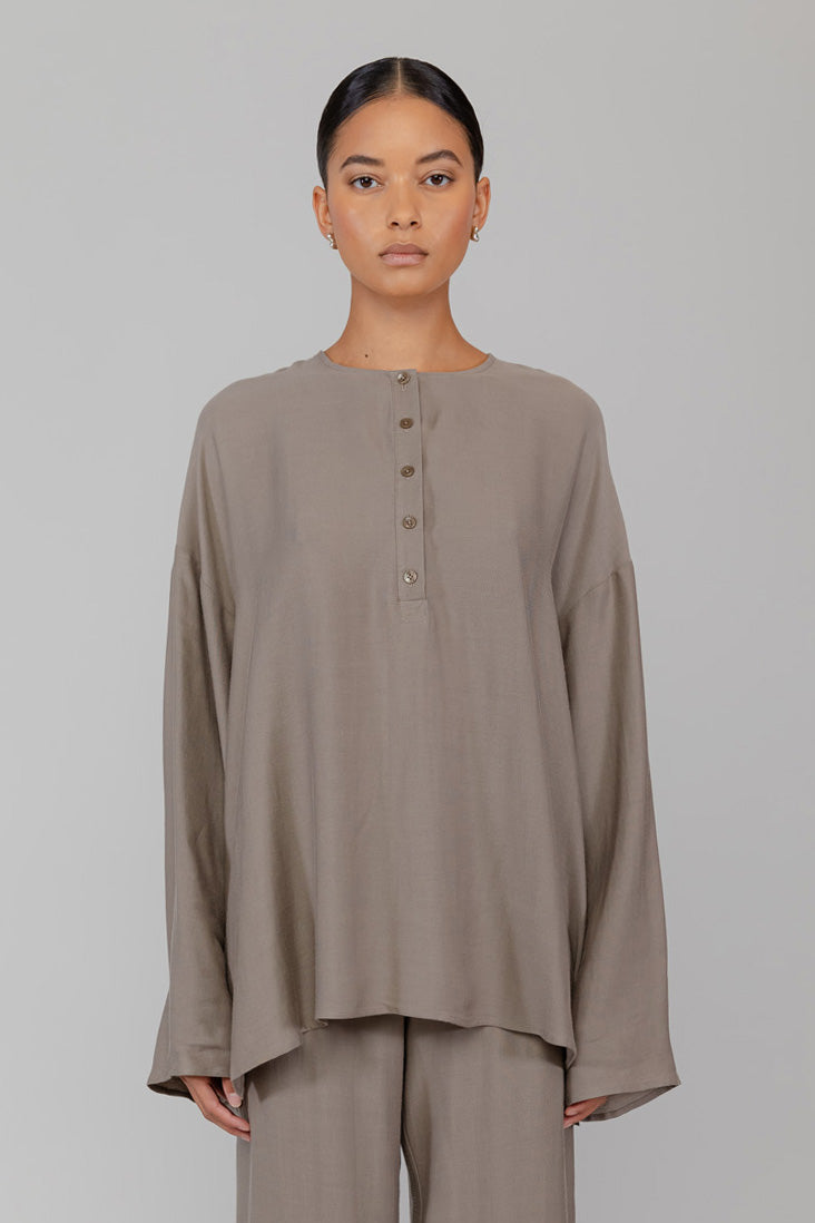 Ari Tunic